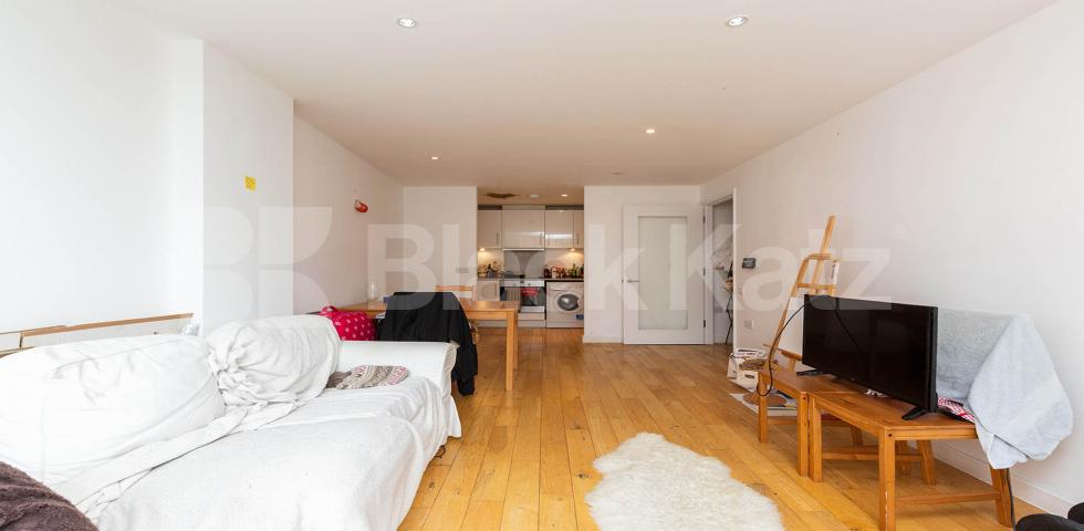 Modern two double bedroom two bathroom with balcony near tube  York Way, Caledonian Road